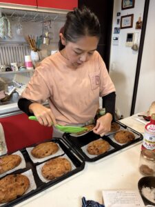 シュトーレン焼きました！12/20「１２月のみんなで楽しくワークショップ〜私の木を描きましょう」  