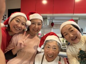 シュトーレン焼きました！12/20「１２月のみんなで楽しくワークショップ〜私の木を描きましょう」  