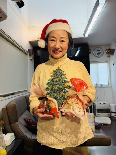 シュトーレン焼きました！12/20「１２月のみんなで楽しくワークショップ〜私の木を描きましょう」  