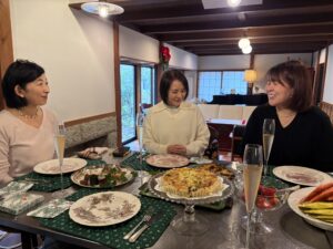 楽しかった〜12/20 私の木を描きましょう (1日3時間クリスマスケーキとお茶のコー ス)  