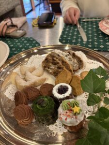 楽しかった〜12/20 私の木を描きましょう (1日3時間クリスマスケーキとお茶のコー ス)  