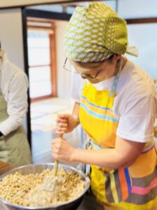 楽しい味噌作り  